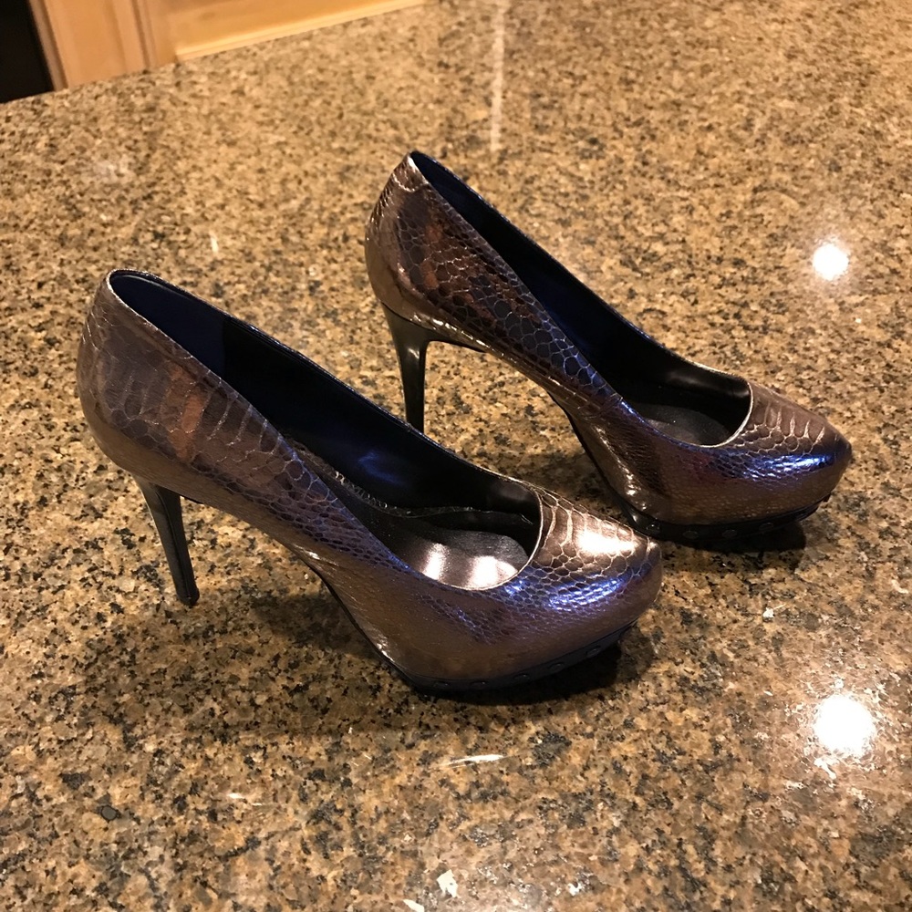 Sexy Vera Wang heels